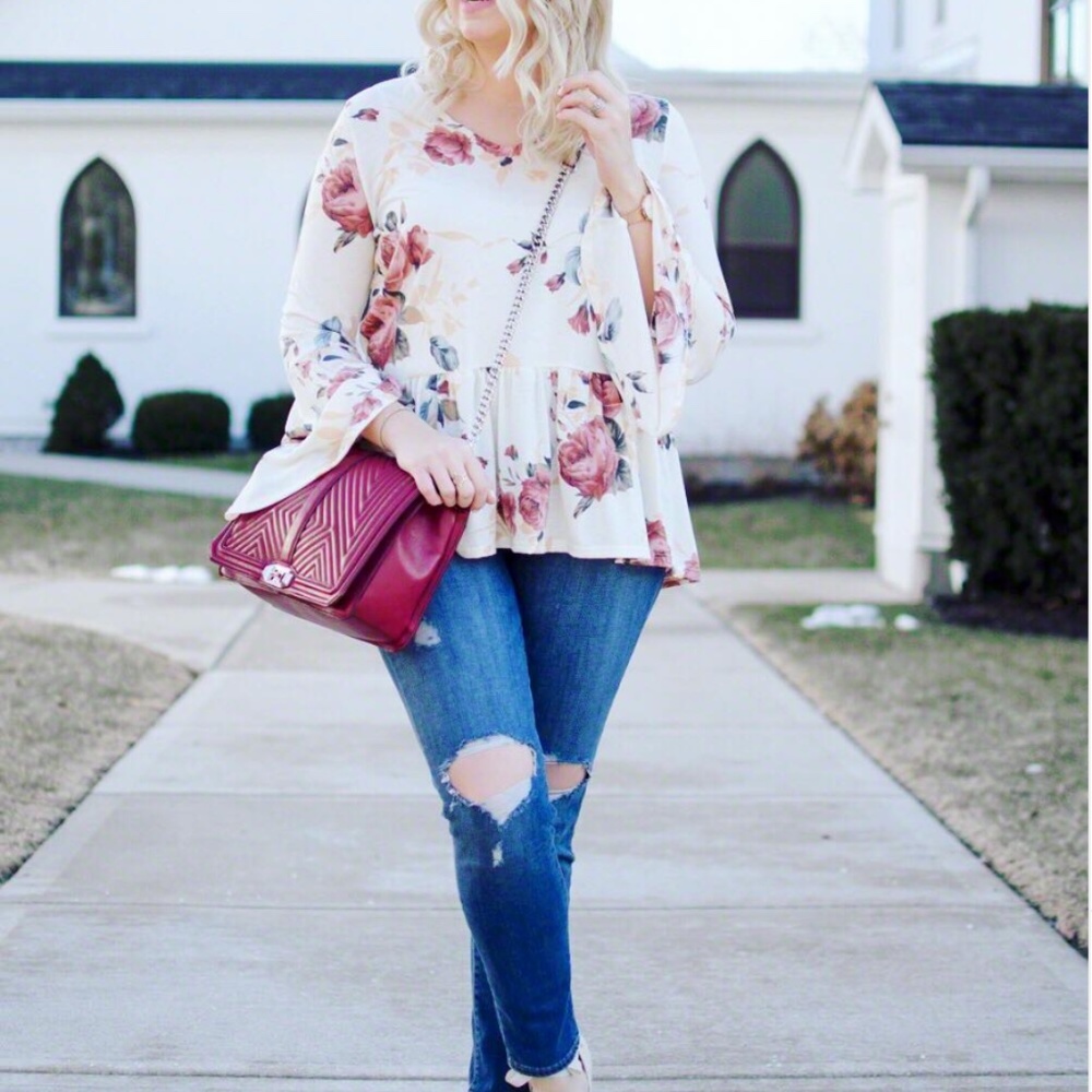 Distressed Levi's 721 High Rise Skinny Jeans